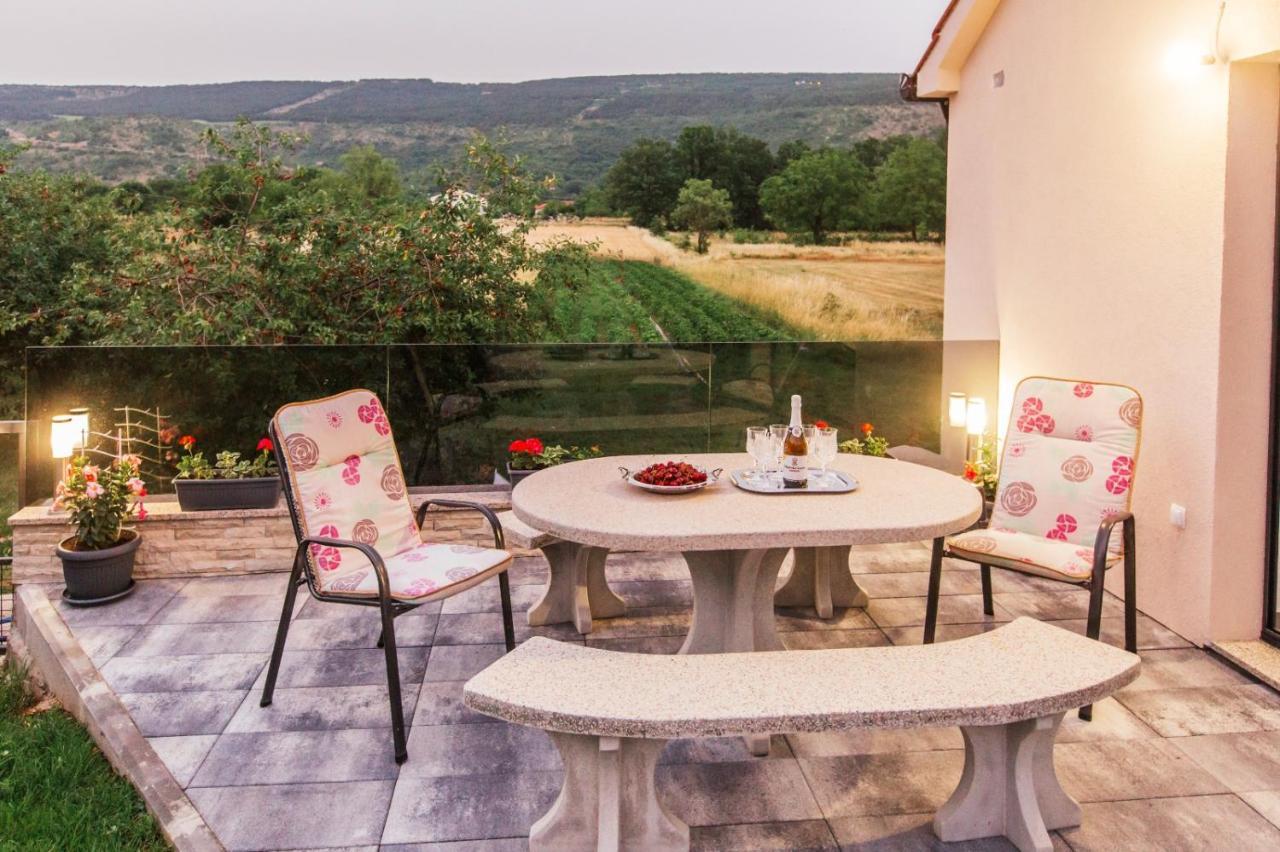 Villa Mario Tolici Buitenkant foto
